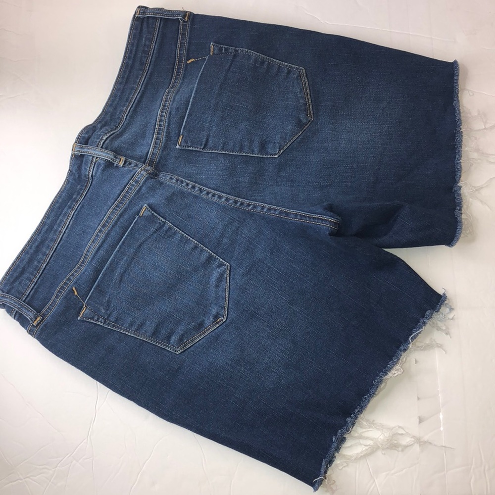 Mossimo denim five pocket Shorts size 12 - Picture 5 of 8